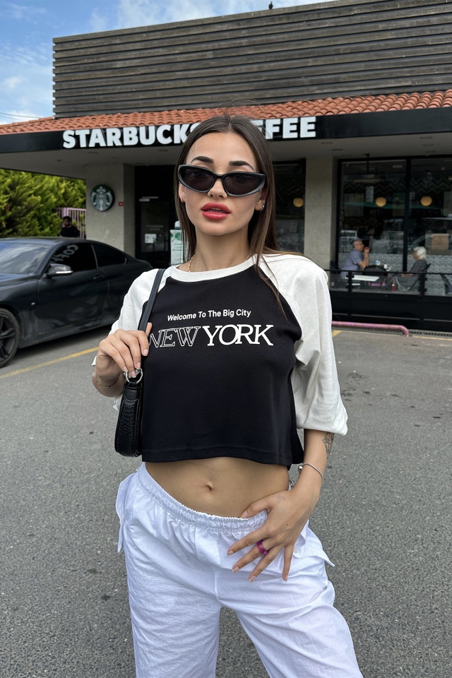 Siyah New York Yazılı Crop Top