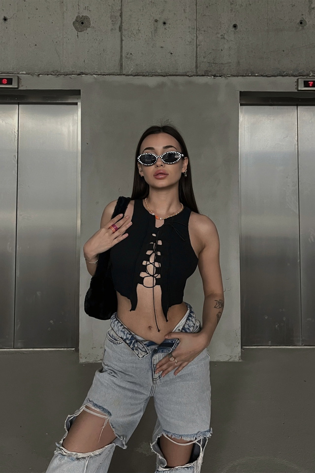 Siyah Önden Bağlamalı Crop Top ATE4204 