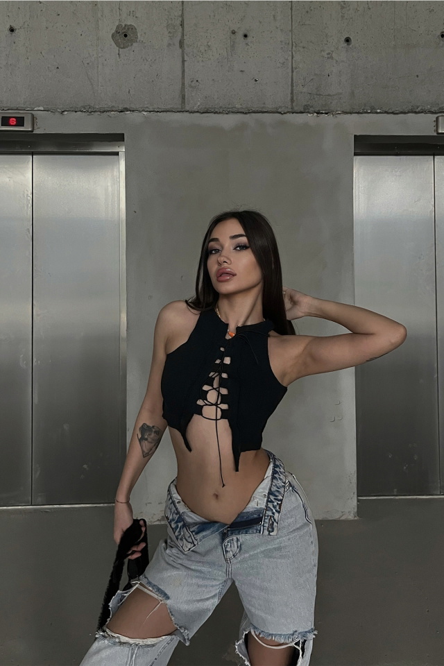 Siyah Önden Bağlamalı Crop Top ATE4204 - 2