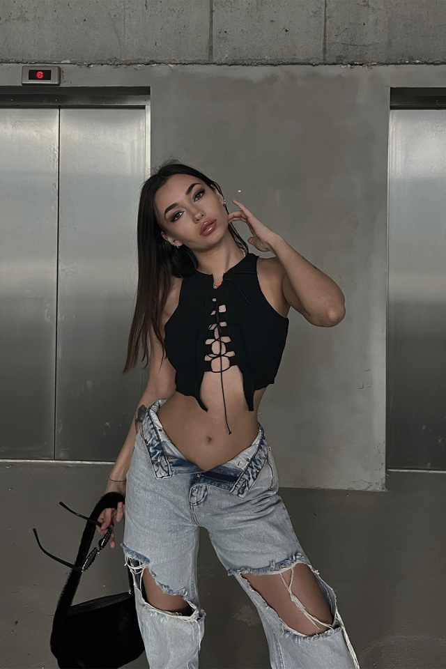 Siyah Önden Bağlamalı Crop Top ATE4204 - 3