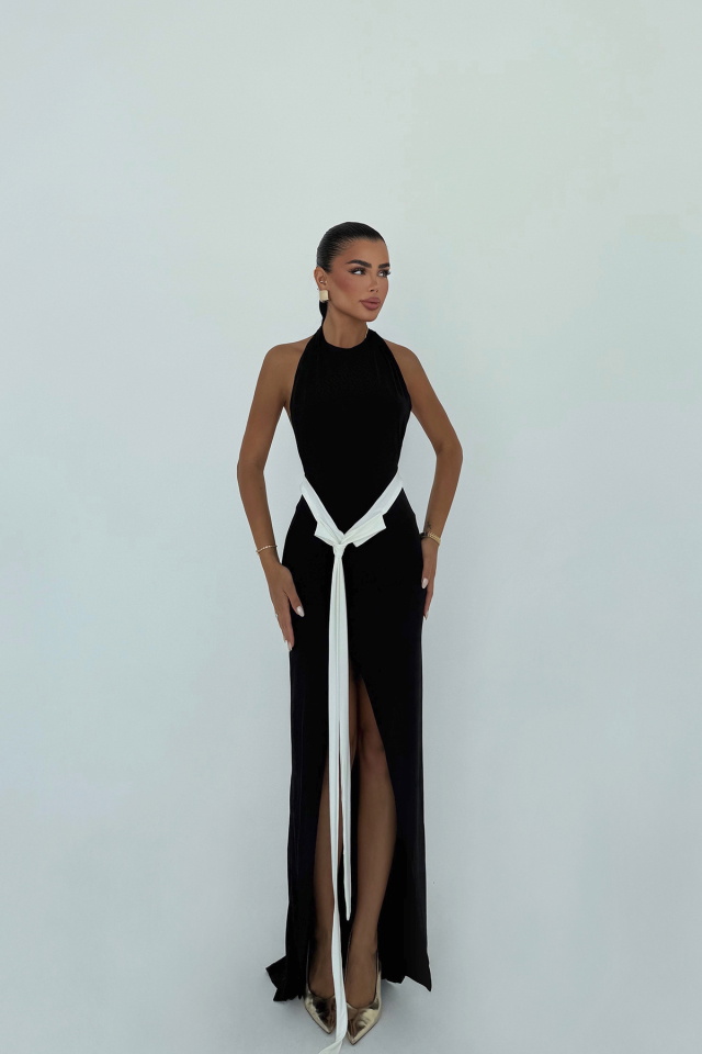 Siyah Giselle Fiyonk Detaylı Yırtmaçlı Elbise ATE-3026 