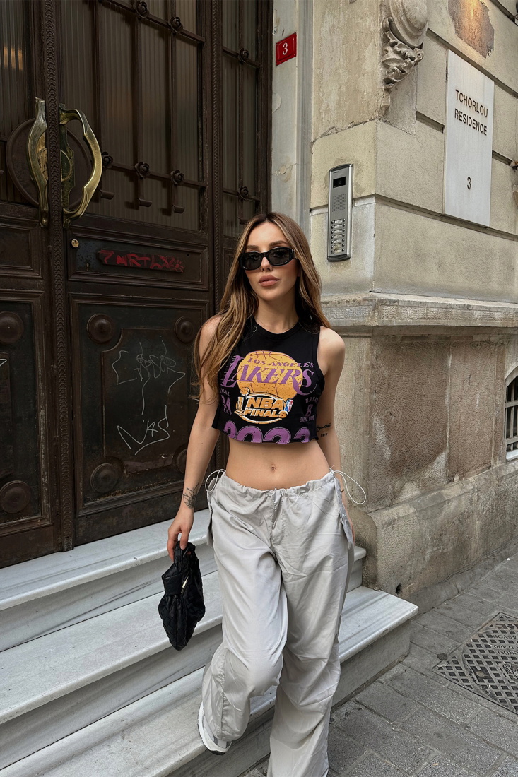 Siyah Önü Baskılı Crop Top ATE6548 - ZECHKA