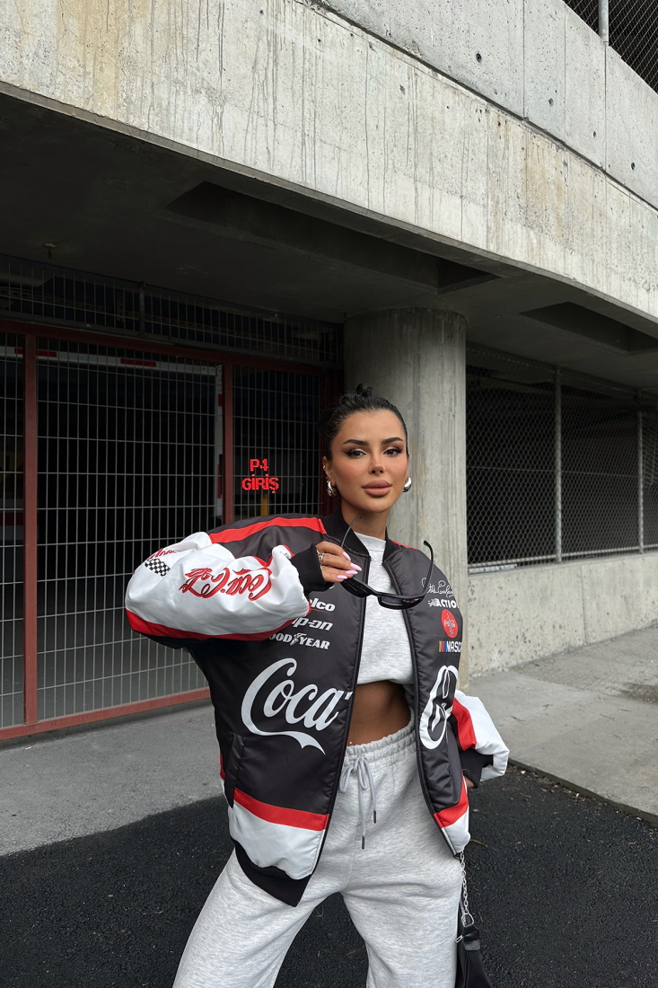 Siyah Önü Yazılı Mont ATE-0388 - NOON