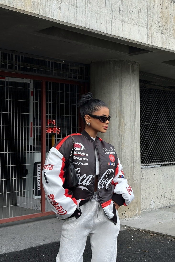 Siyah Önü Yazılı Mont ATE-0388 - NOON