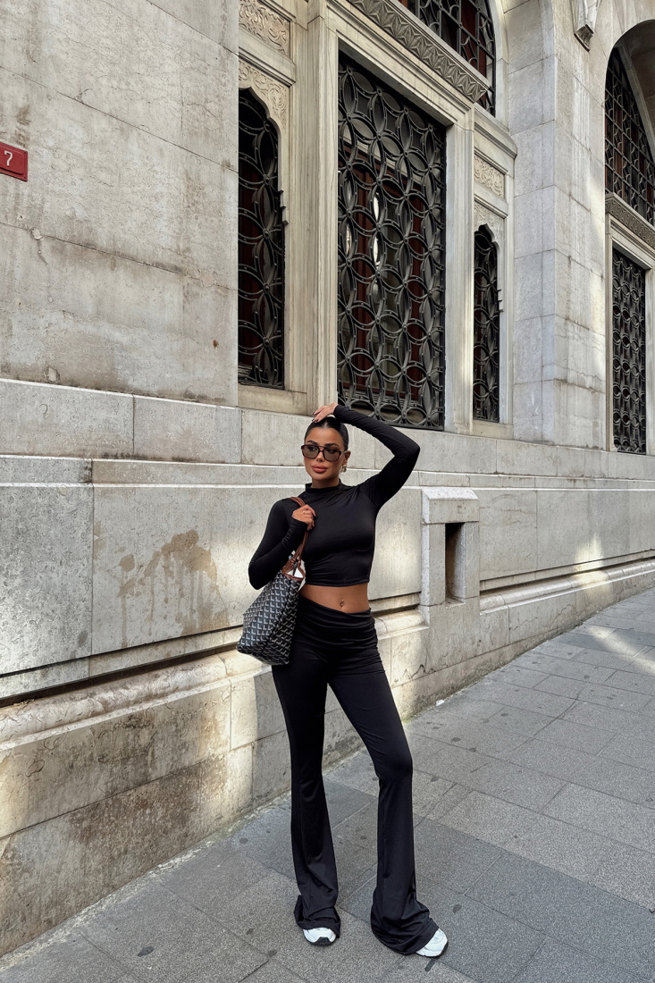 Siyah Pantolonlu Takım ATE-1022 - EYYO