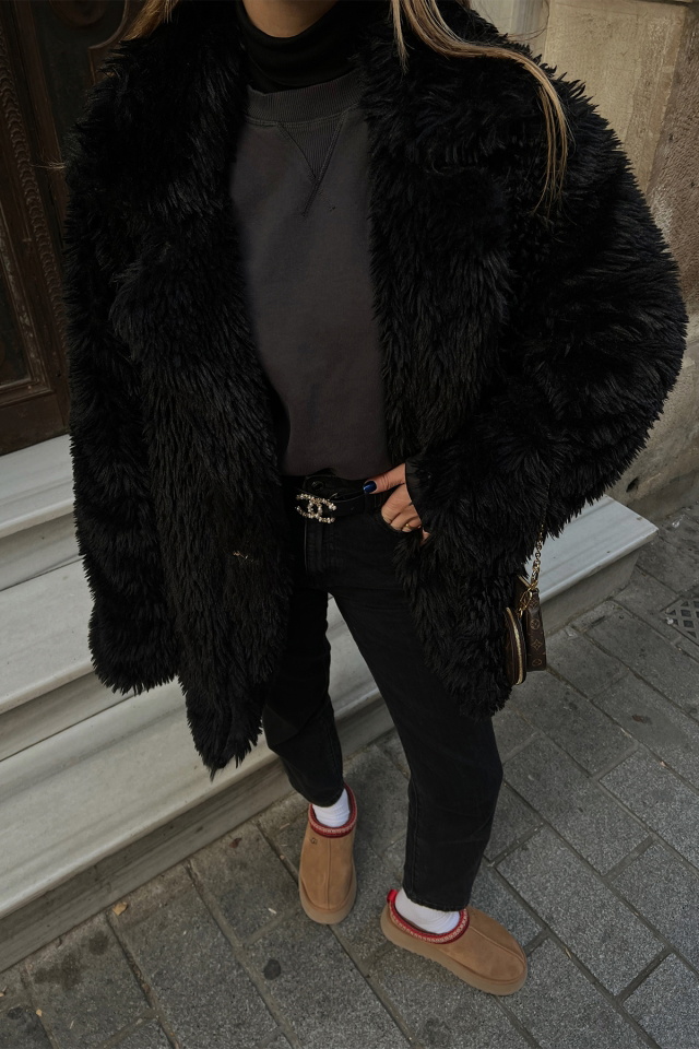 Siyah Peluş Ceket ATE3434 - 2