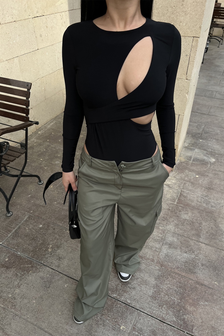 Siyah Pencere Detay Bodysuit ATE4554 - TİLLE