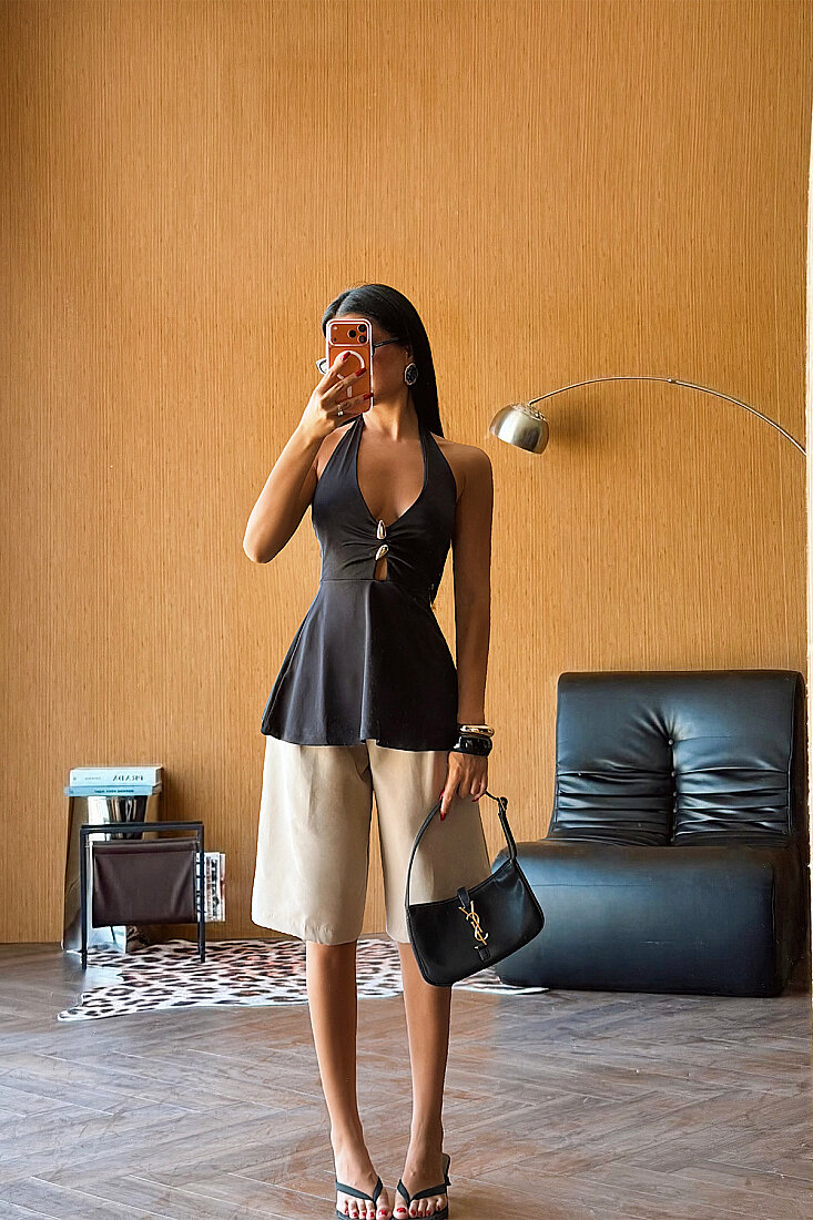 Siyah Pencere Detay Crop Top (1)