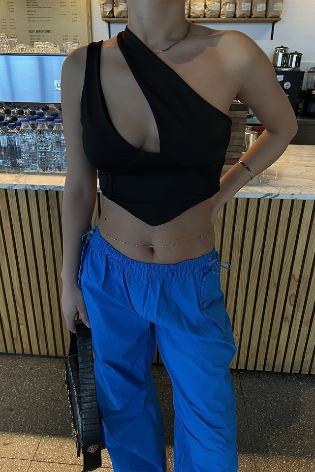 Siyah Pencere Detay Crop Top ATE3286 - 2