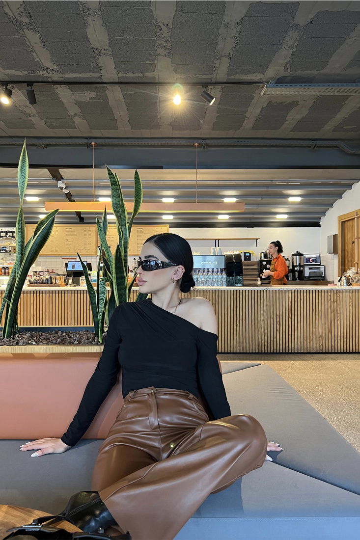 Siyah Pencere Detay Crop Top ATE3799 - MİSTİX