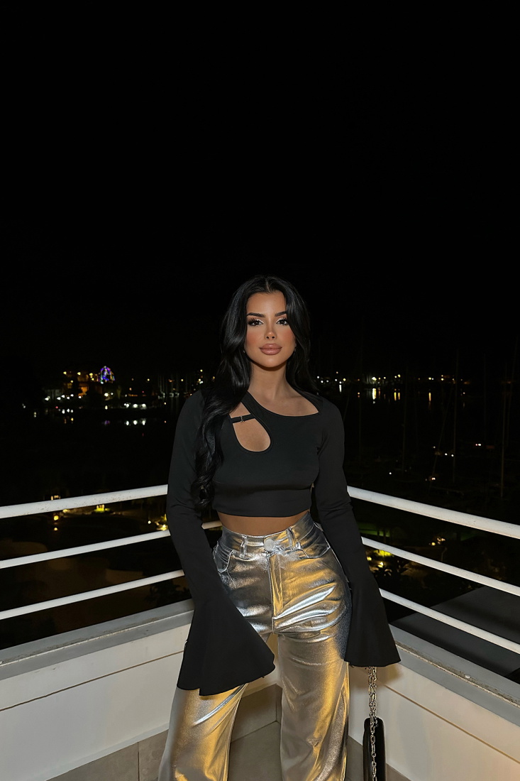 Siyah Pencere Detay Crop Top ATE8530 - gecce