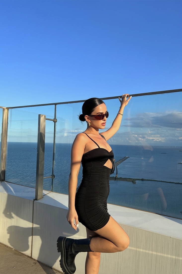 Siyah Pencere Detay Önü Büzgülü Elbise ATE2323 - EYYO