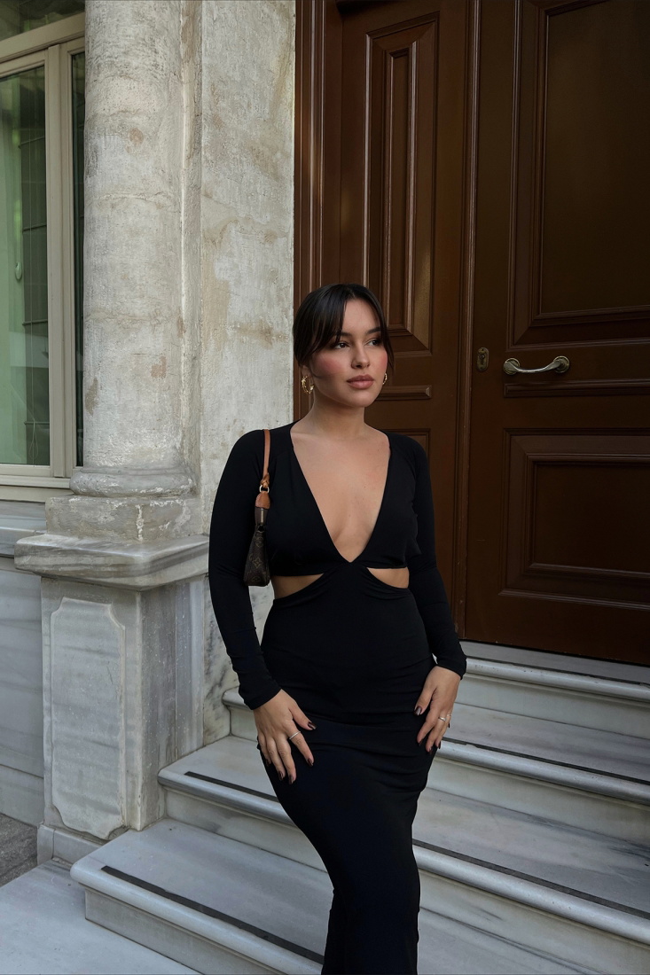 Siyah Sırtı Bağlamalı Uzun Elbise ATE2345 - EYYO