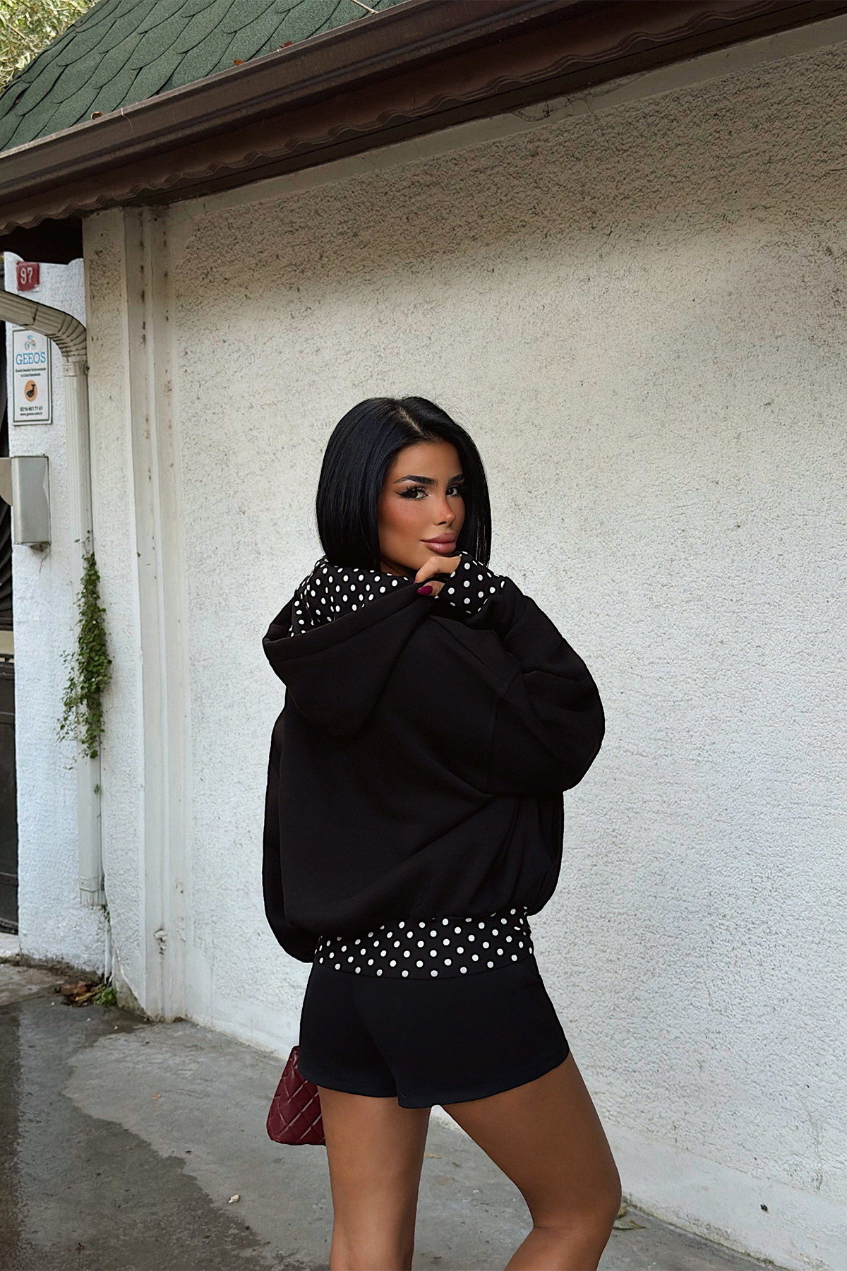 Siyah Puantiyeli Kapşonlu Sweat - 3