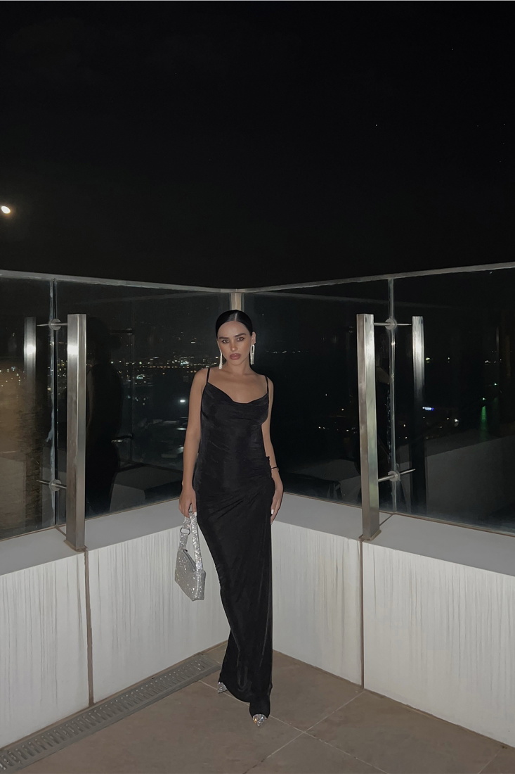 Siyah Sırt Dekolteli Degaje Yaka Elbise ATE2505 - EYYO