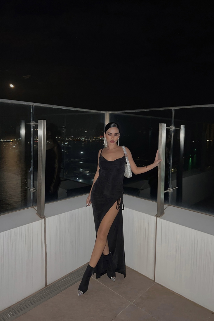 Siyah Sırt Dekolteli Degaje Yaka Elbise ATE2505 - EYYO