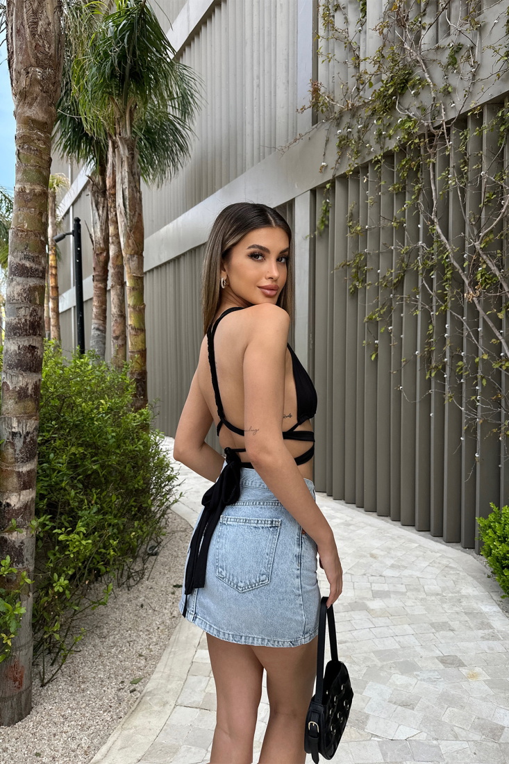 Siyah Sırt Detay Bağlamalı Crop Top ATE6210 - DMR
