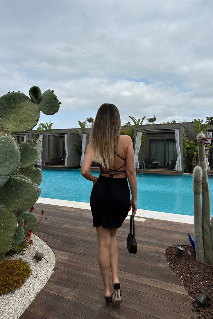 Siyah Sırt Detay Mini Elbise ATE6134 - EYYO