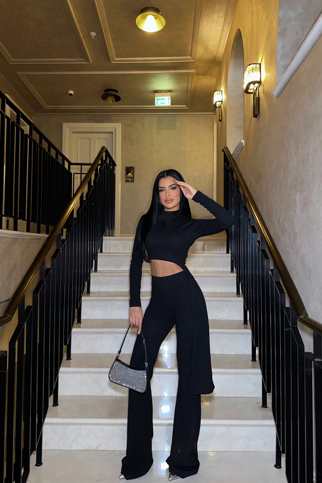 Siyah Sırt Detay Pantolonlu Takım ATE-0341 - 1