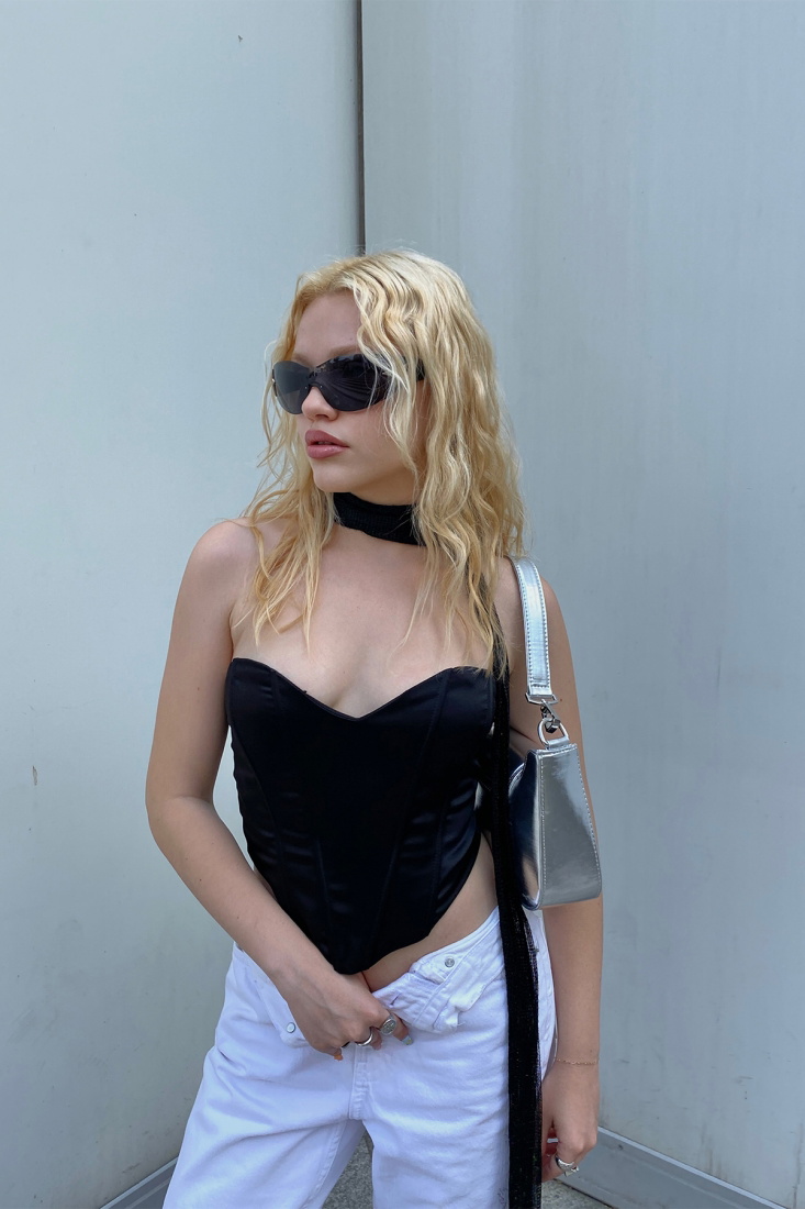 Siyah Sırtı Bağlamalı Crop Top ATE7428 - SEVENDAY