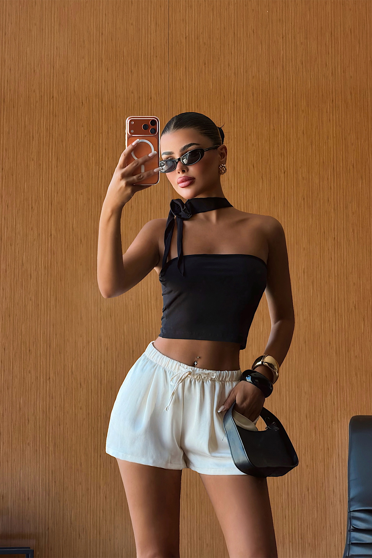 Siyah Straplez Crop Top - 1