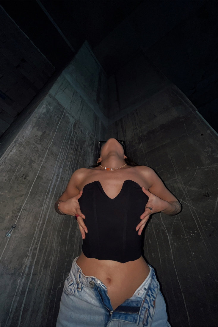 Siyah Straplez Crop Top ATE4205 - gecce