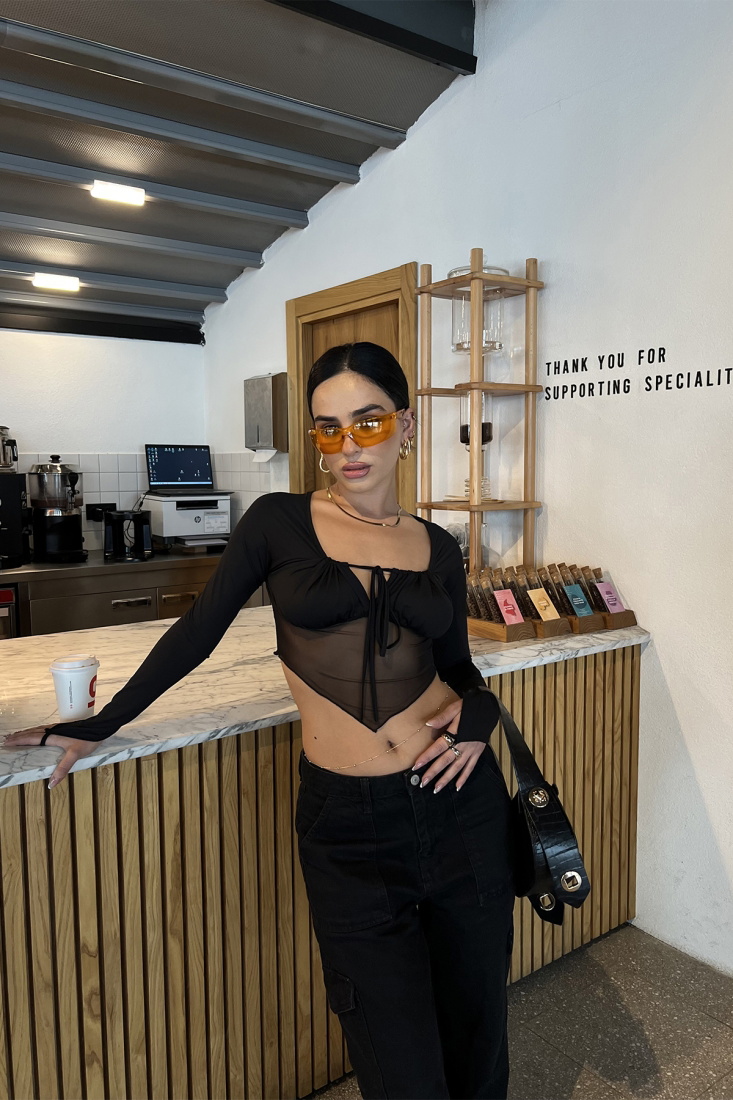 Siyah Tül Detay Bağlamalı Crop Top ATE2581 - EYYO