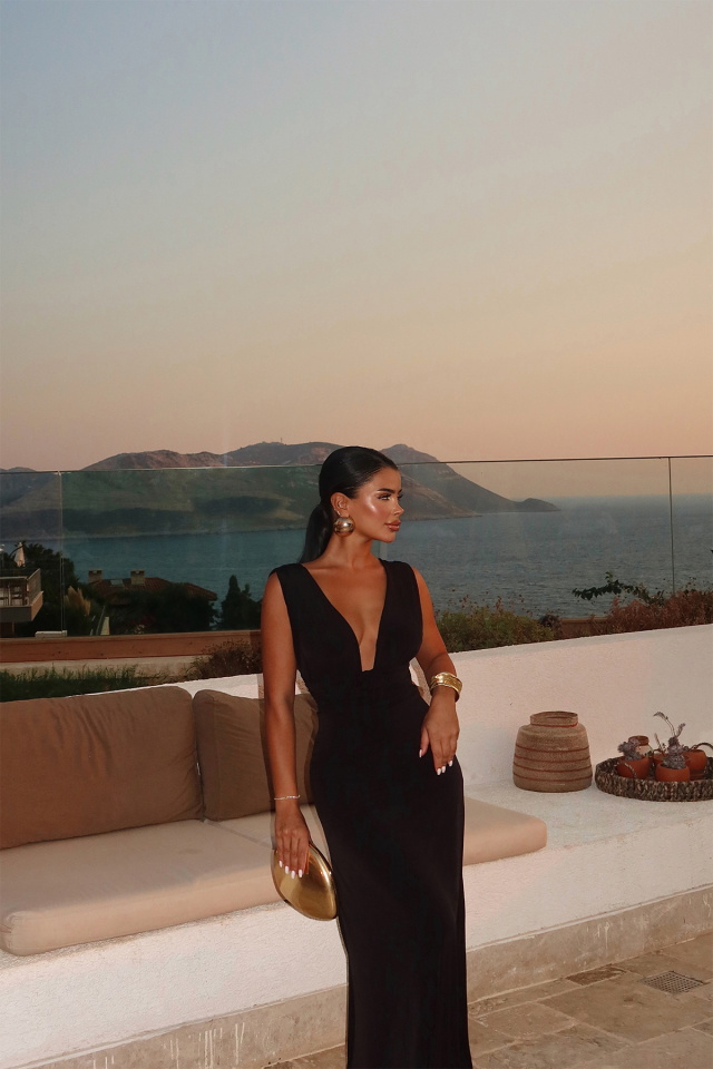 Siyah Isole Gül Detaylı Elbise ATE-1431 - 4