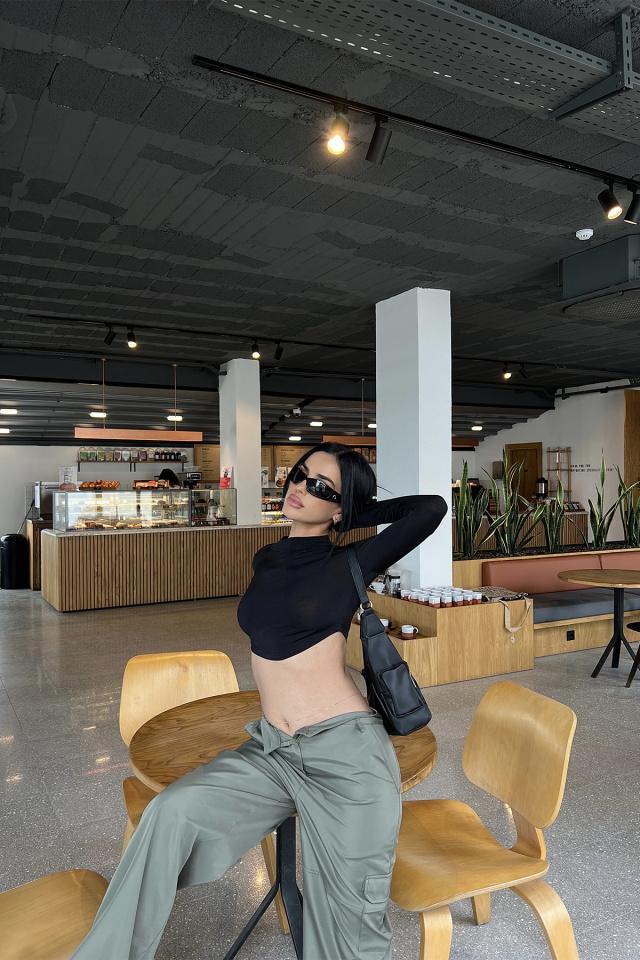 Siyah Uzun Kol Crop Top ATE4562 - 3