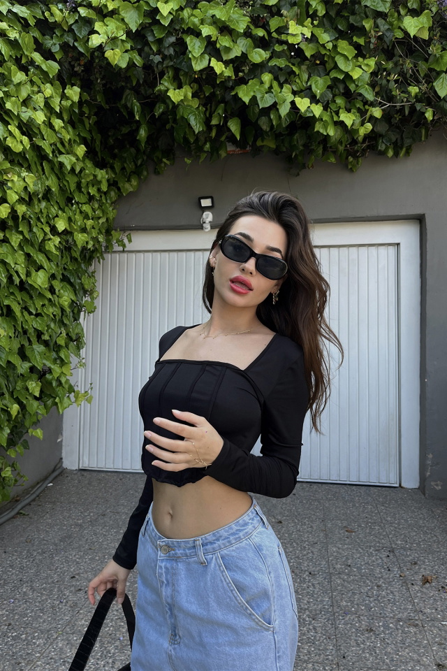 Siyah Uzun Kol Crop Top ATE6880