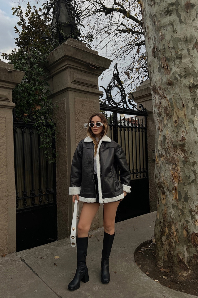 Siyah Yakası Kürklü Deri Ceket ATE2977 - 1