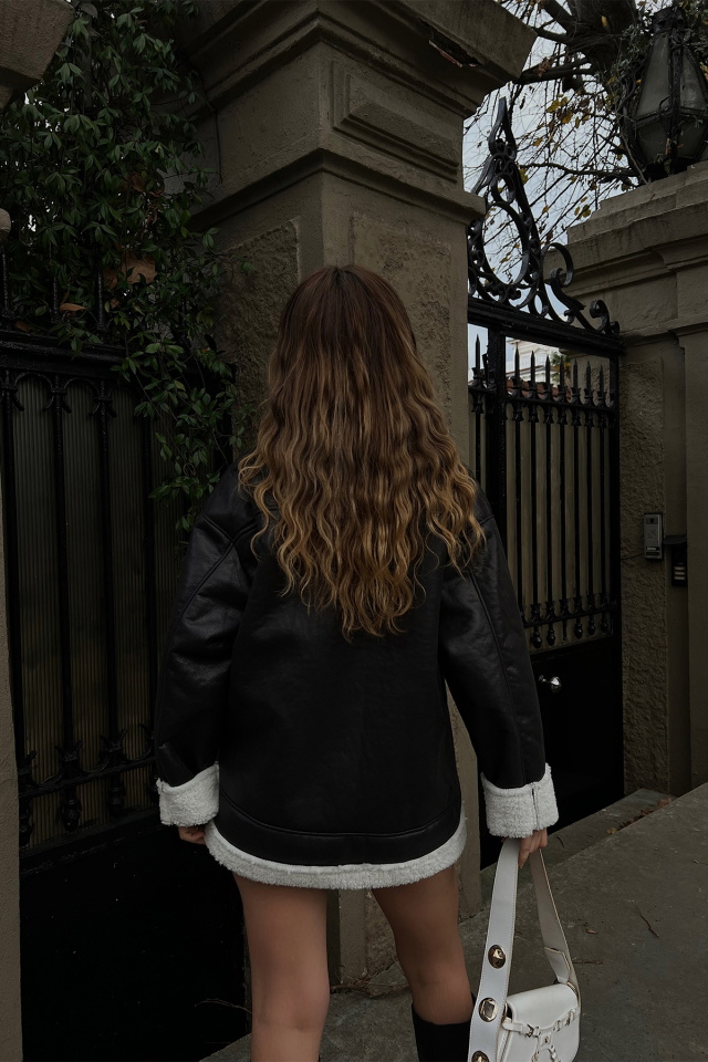 Siyah Yakası Kürklü Deri Ceket ATE2977 - 4