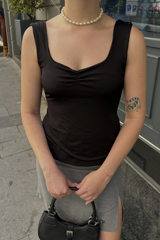 Siyah Yırtmaç Detay Crop Top ATE6334 - 2