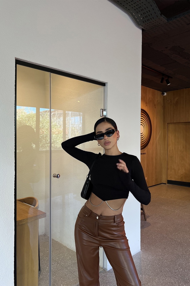 Siyah Zincir Detay Crop Top ATE3238 -