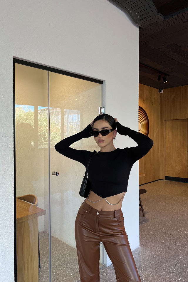 Siyah Zincir Detay Crop Top ATE3238