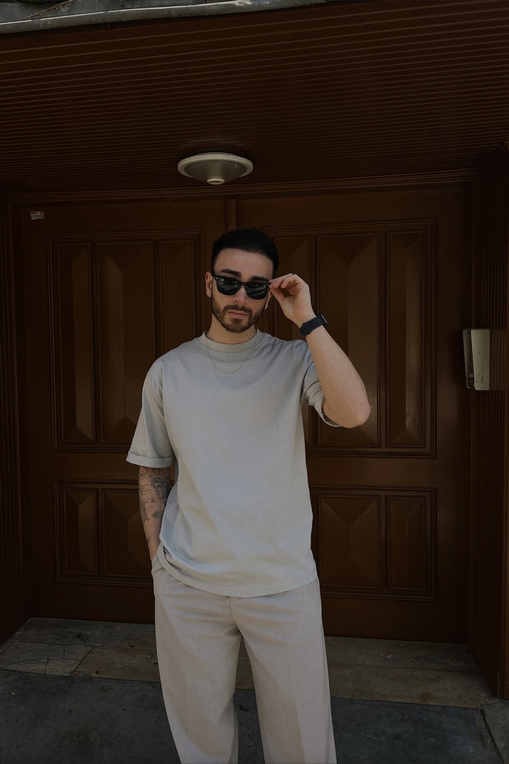 Taş Kolu Yazılı Basic Tişört ATE5019 - EYYO