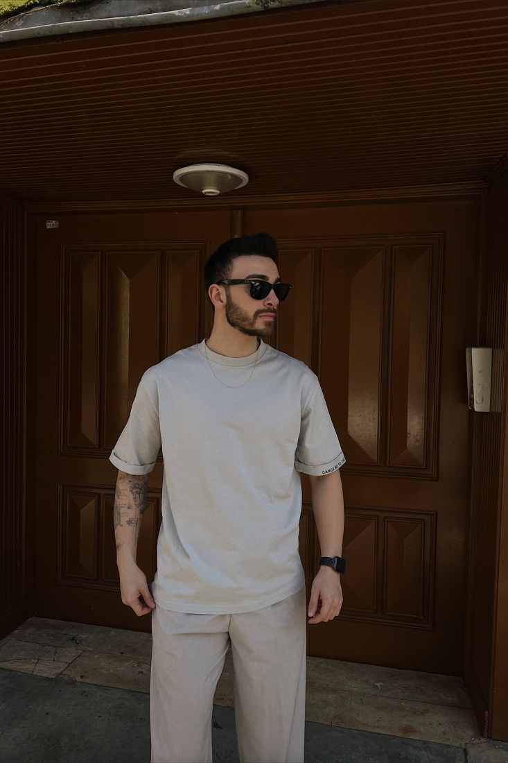 Taş Kolu Yazılı Basic Tişört ATE5019 - EYYO