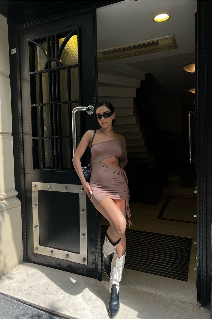 Taş Tek Kol Büzgülü Mini Elbise ATE6977 - EYYO