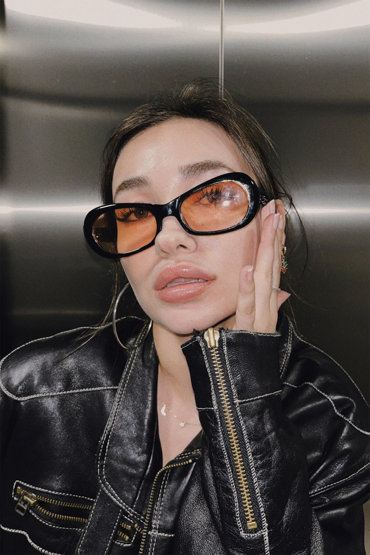 Turuncu İnce Çerçeveli Gözlük ATE4603 - EYYO