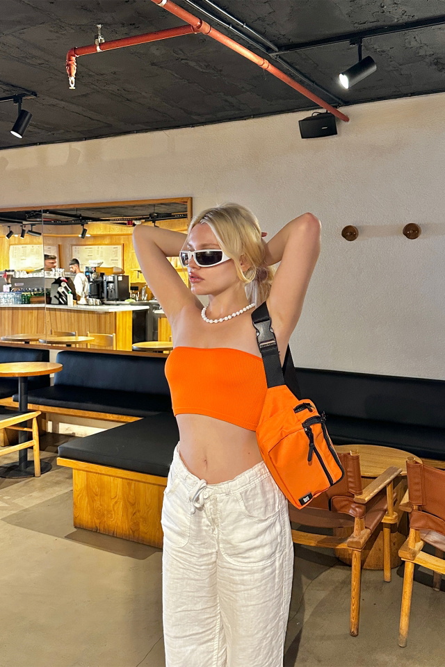 Turuncu Straplez Crop Top