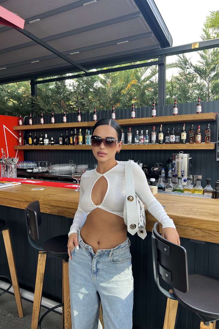 White Chest Detail Crop Top ATE2120 - gecce