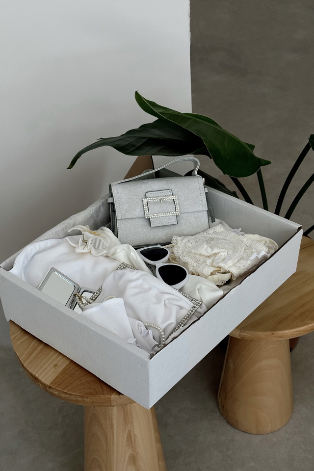 White Eyyo Box ATE8644 - 3