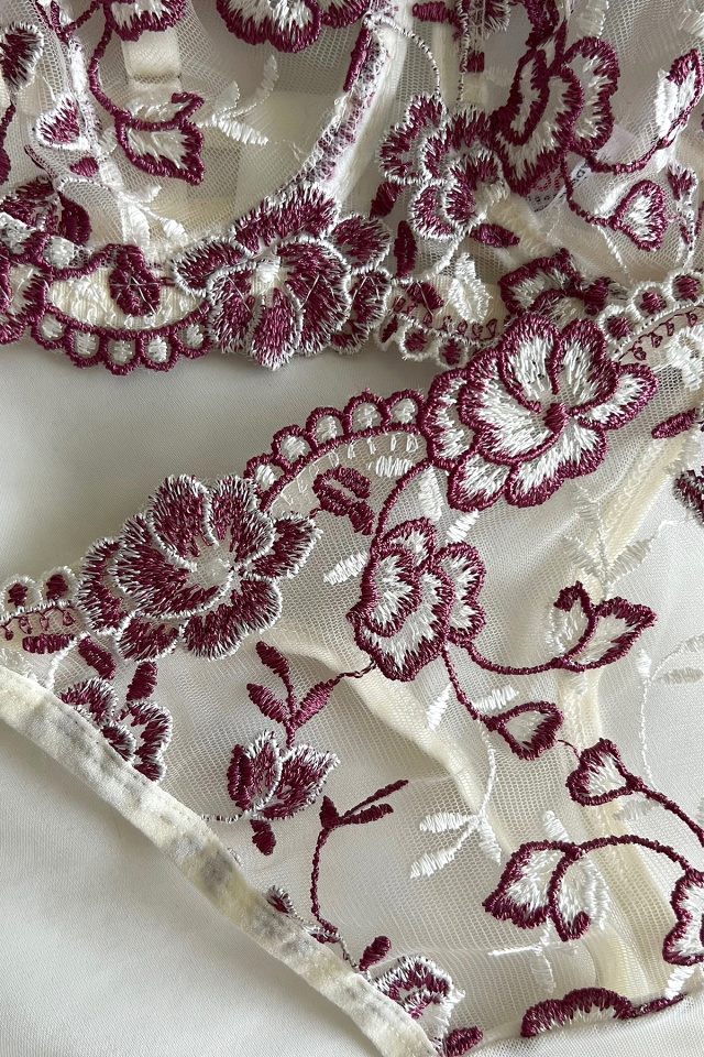 White Flower Pattern Set ATE4746 - 2