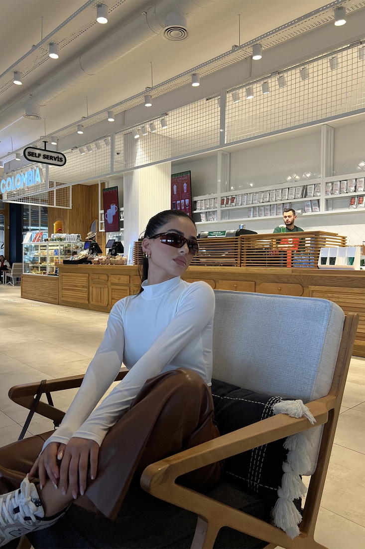 White Turtleneck Crop Top ATE2999 - EYYO