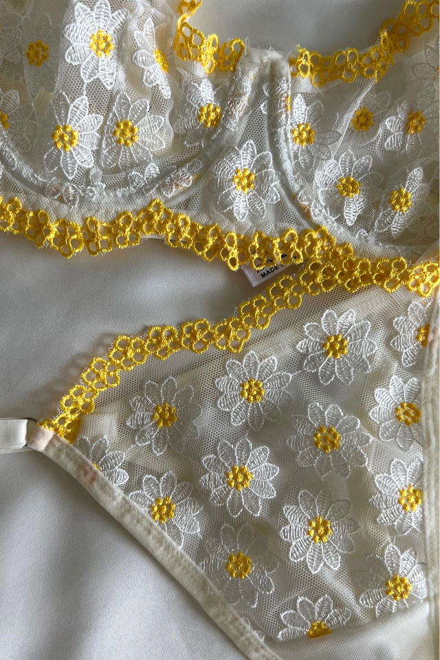 Yellow Daisy Set ATE4596 - 2