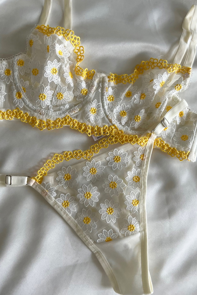 Yellow Daisy Set ATE4596 - 1