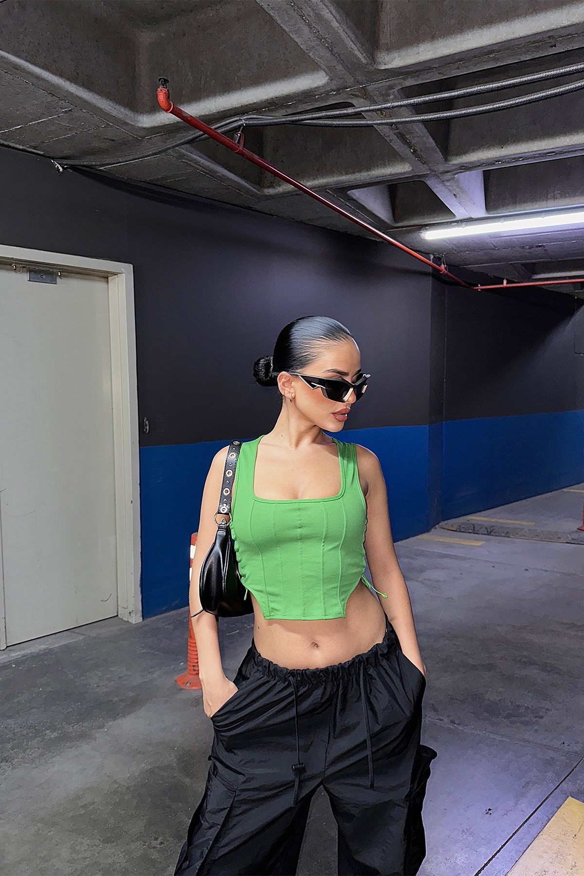 Yeşil Askılı Bağlamalı Crop Top - 1