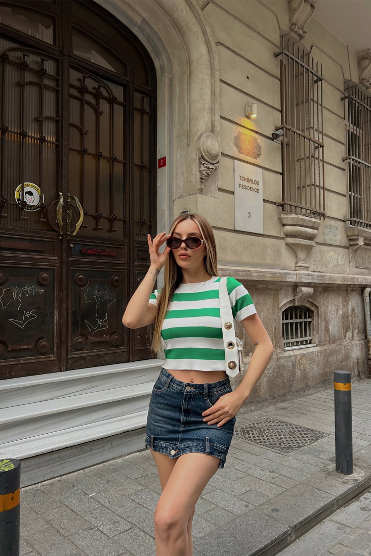Yeşil Bisiklet Yaka Crop Top ATE6828 - EYYO