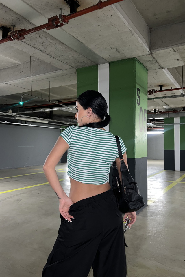 Yeşil Düğme Detay Crop Top ATE6976 - 5
