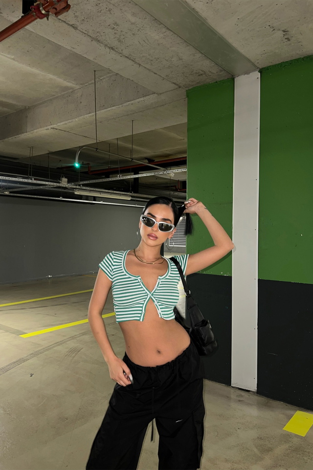Yeşil Düğme Detay Crop Top ATE6976 - 1